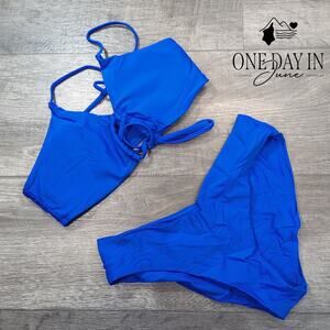 Charmo Keyhole Front Bikini Swimsuit Size S